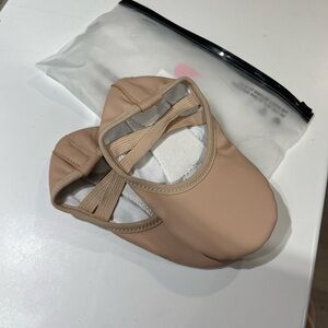 Stelle kids ballet dance shoes, NWOT upper leather sole, Pink, size 10MT